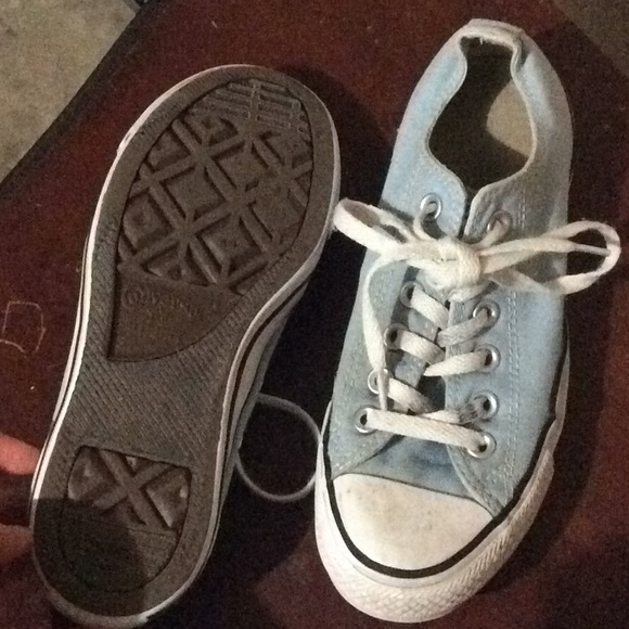Blue converse - Picture 3 of 5